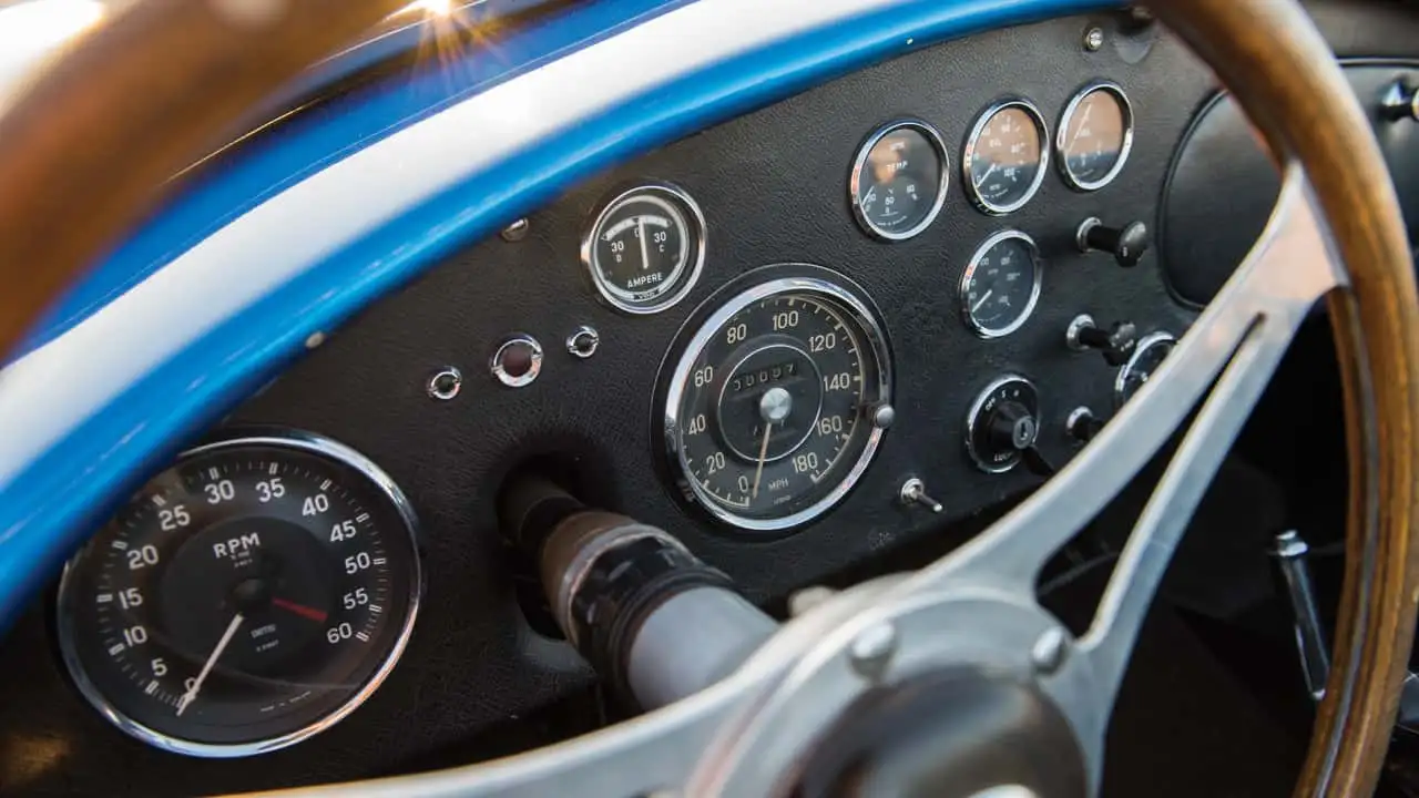 Спартанский салон Shelby Cobra 260 Prototype
