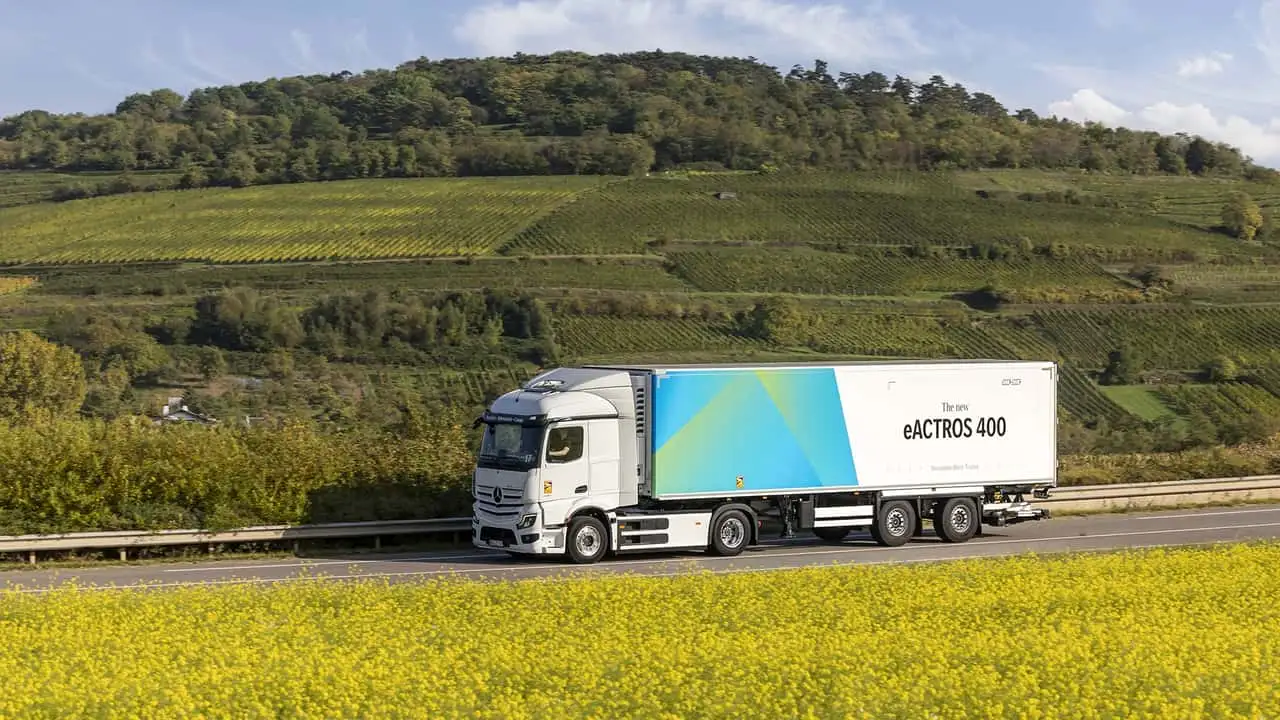 Preview of Mercedes-Benz truck