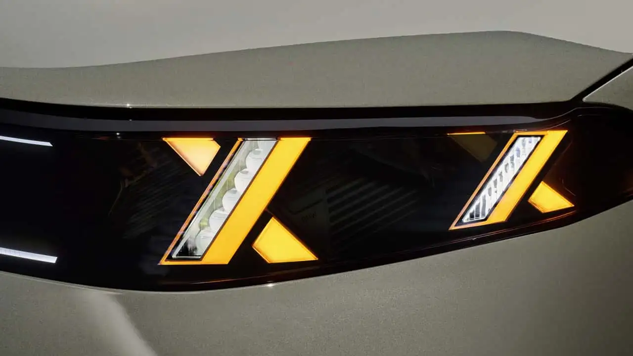 Фронтальный вид BMW X5
