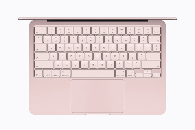 Interface and ports on MacBook Neo