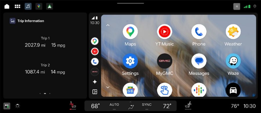 Інтерфейс Android Auto на дисплеї