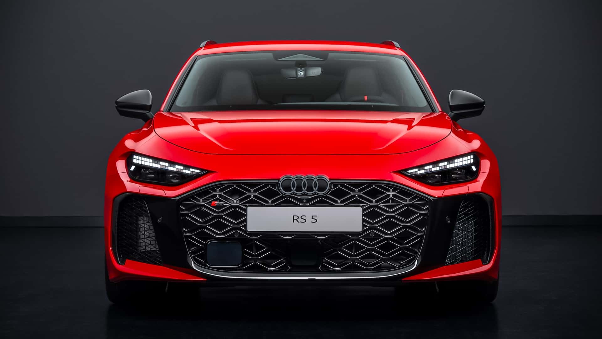 Audi RS5 Avant 2026 передній вид
