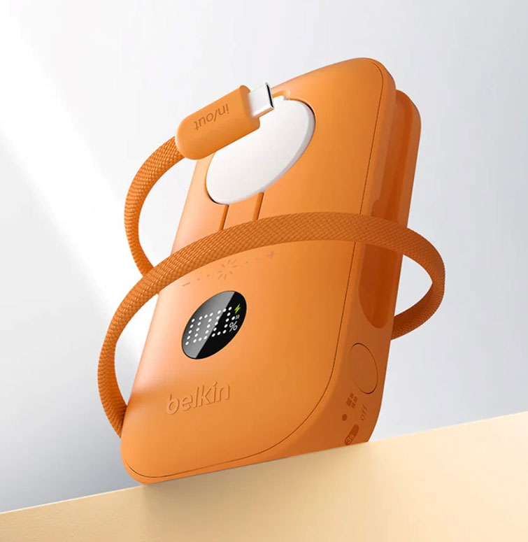 Пауэрбанк Belkin с выдвижным светодиодным модулем