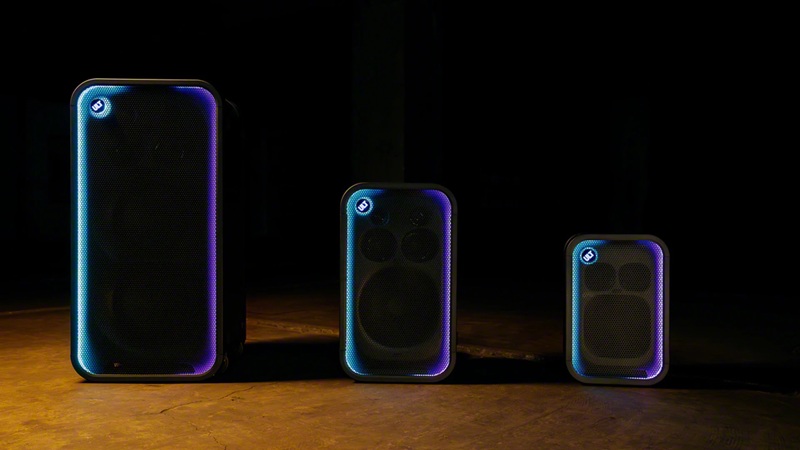 La nouvelle gamme Sony ULT POWER SOUND : ULT TOWER MAX, ULT TOWER 7 et ULT TOWER 5.
