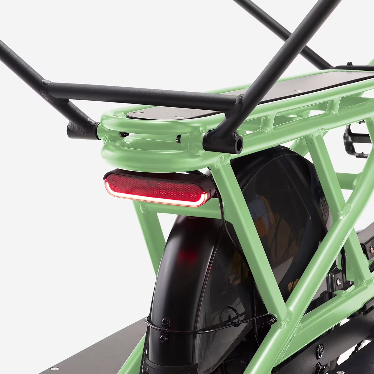 Chargeur et batterie du vélo