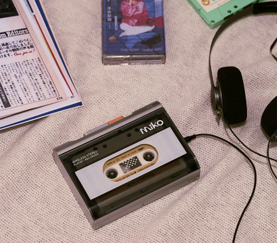 Enregistreur de cassettes portable Gadhouse MIKO en deux couleurs