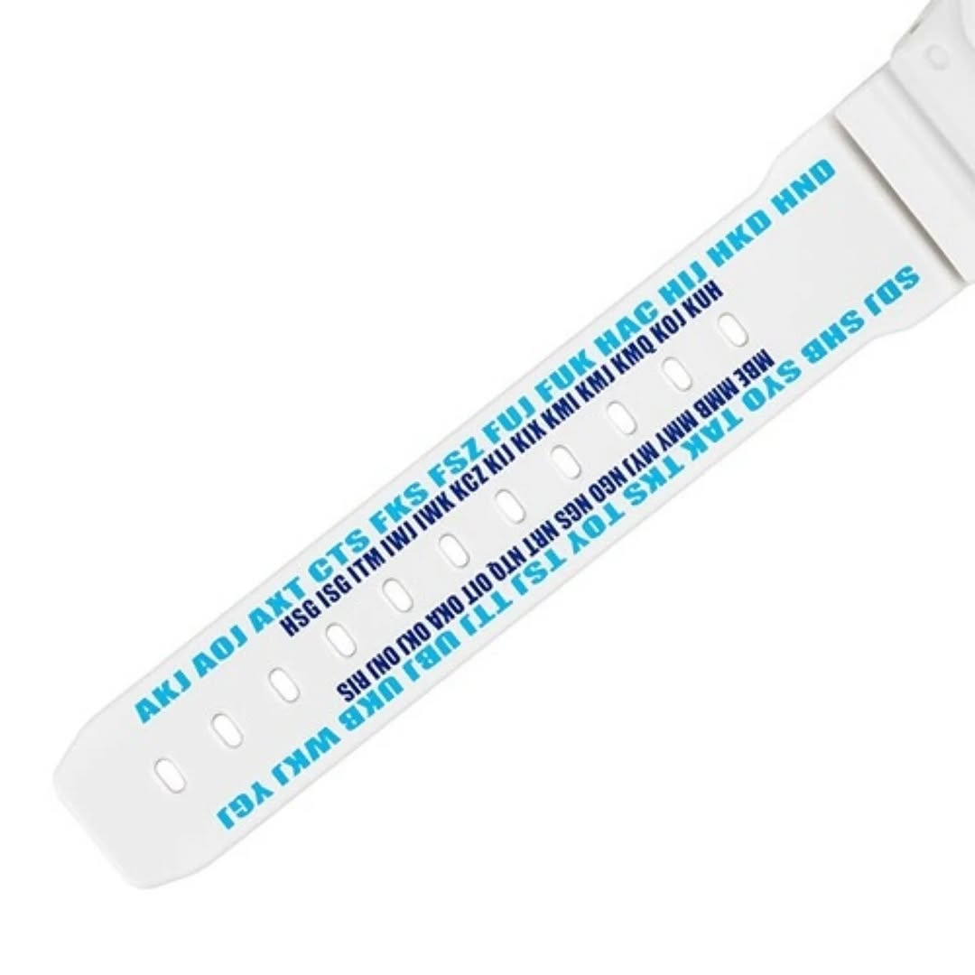 Casio G-Shock DW-5600 в коллаборации с ANA - вид часов