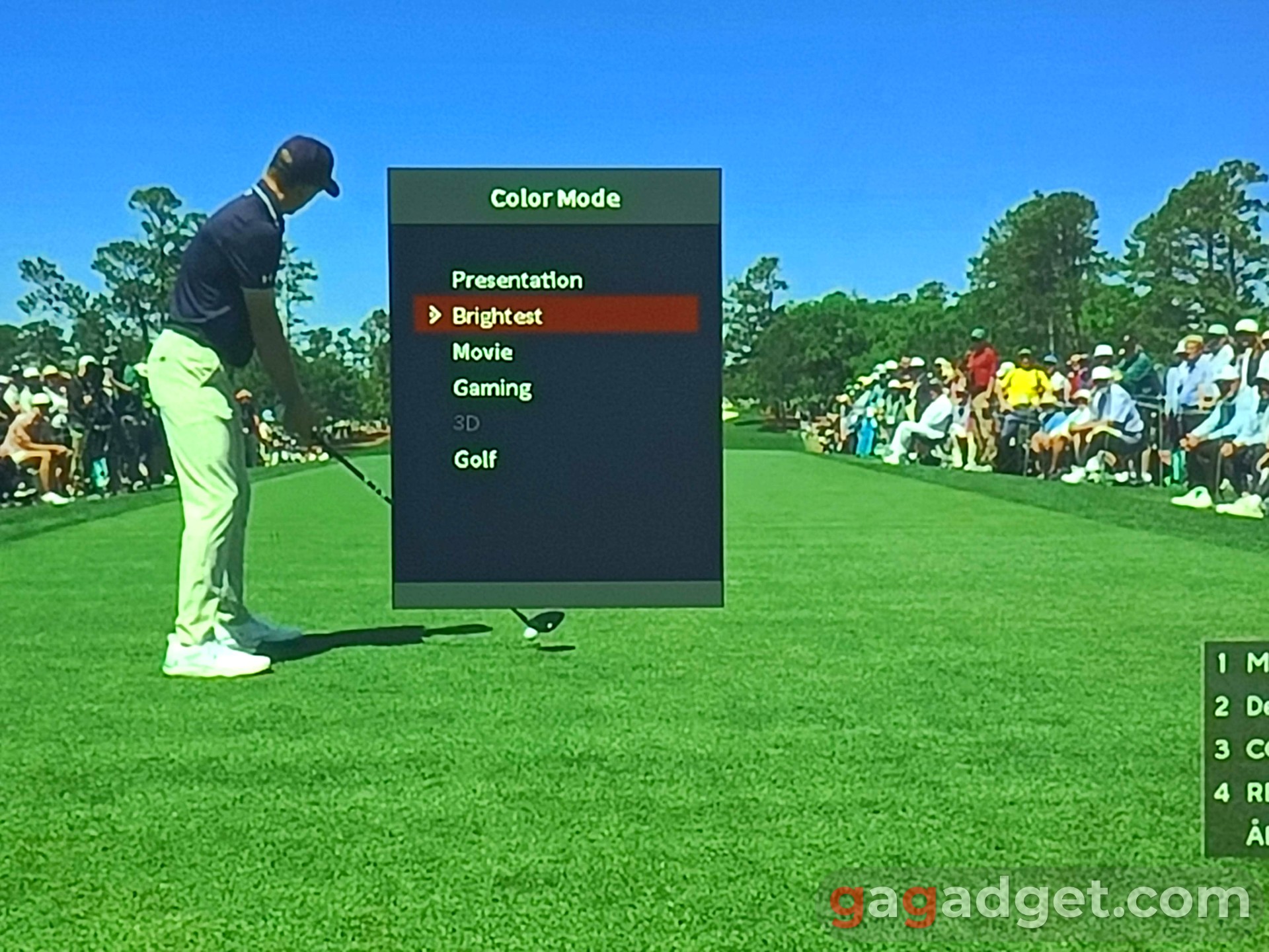 Гольф-симулятор на ViewSonic LSD400W