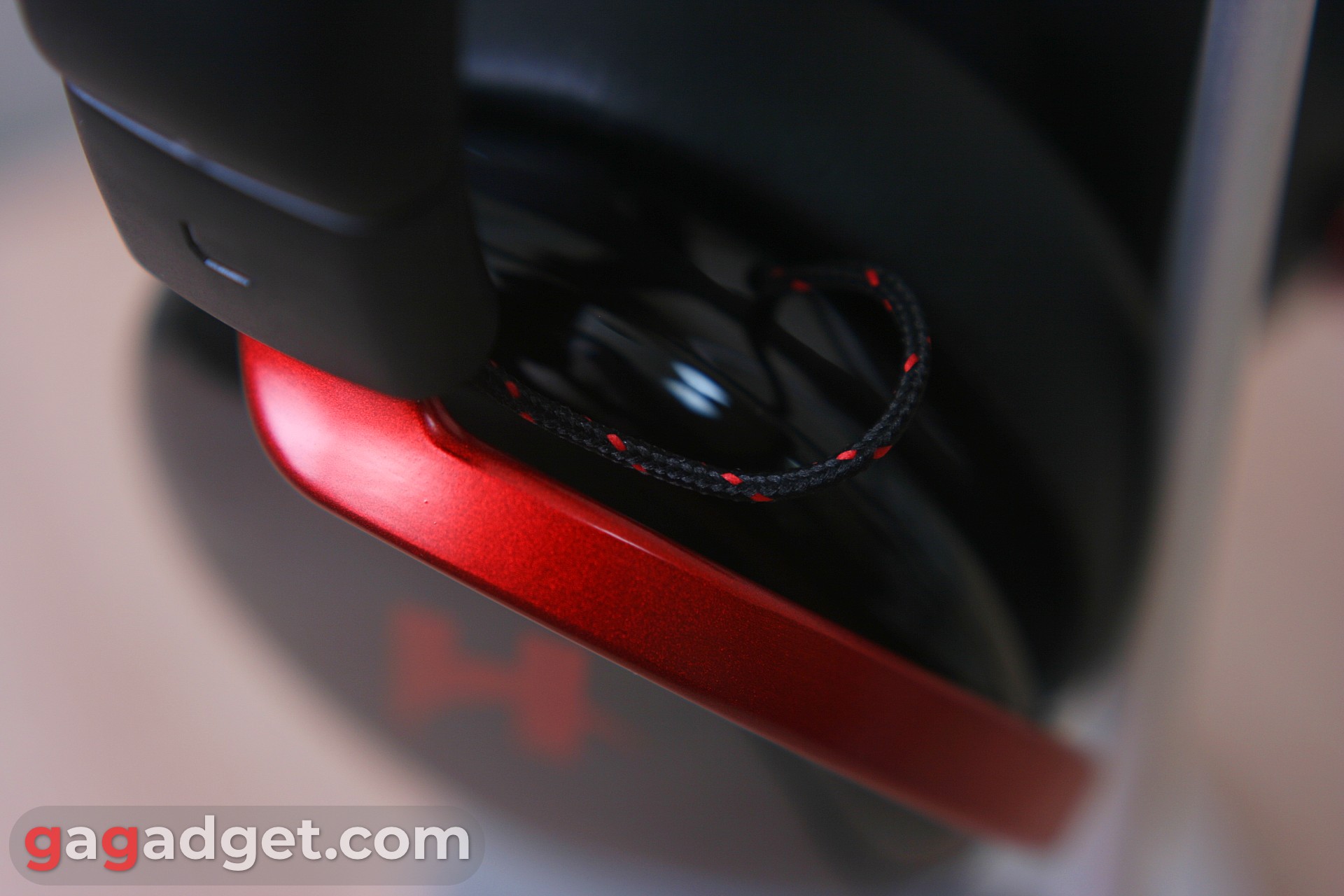 Крупний план кабелю Haylou HexStorm G1