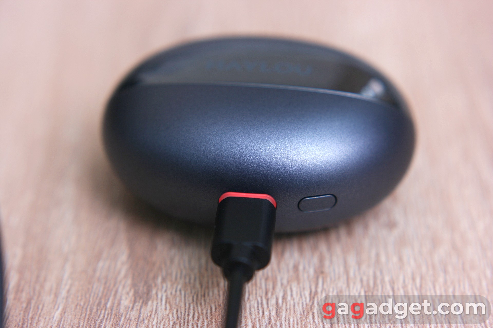 Haylou FlowBuds N55 порт зарядки