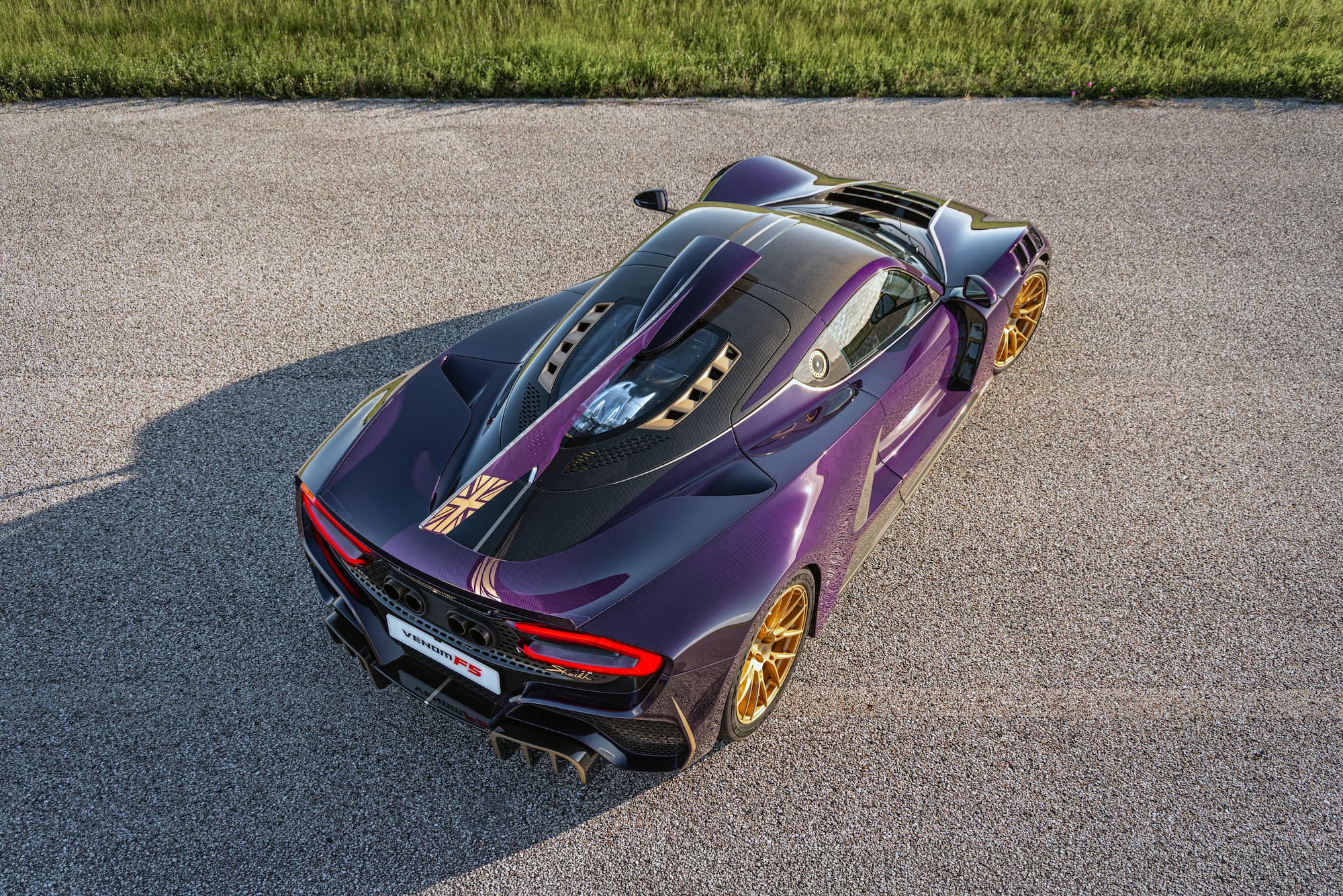 Venom F5-M Roadster внутренний вид