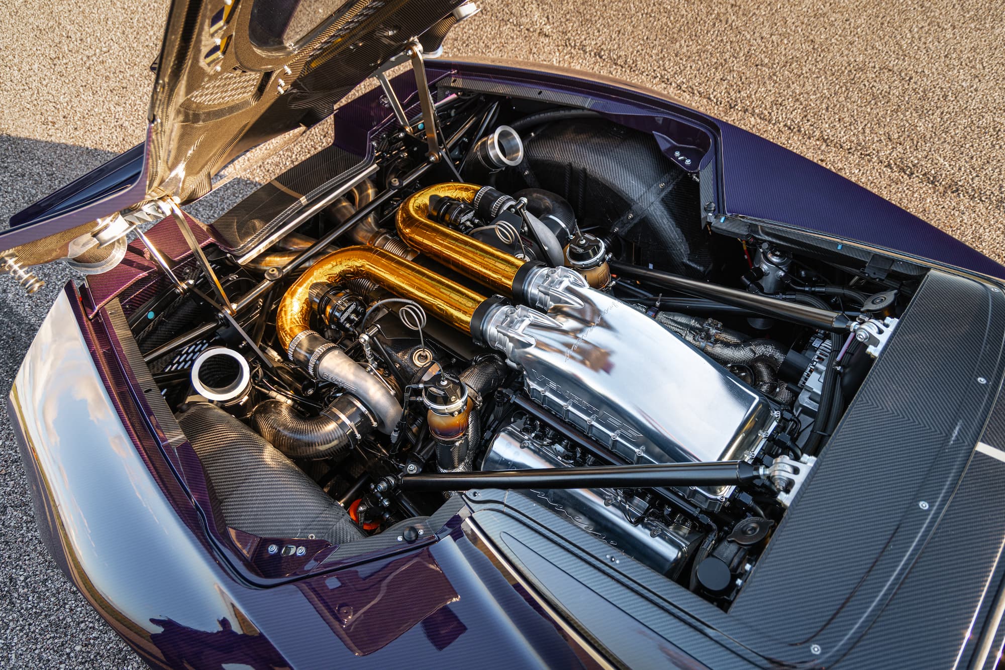 Venom F5-M Roadster интерьер