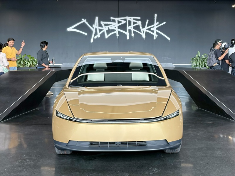 Выход автомобилей с конвейера Giga Texas