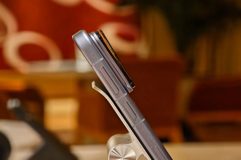 Honor Robot Phone at the CES 2026 exhibition