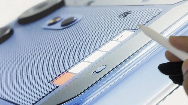 Nothing Phone (4b) с узнаваемым дизайном