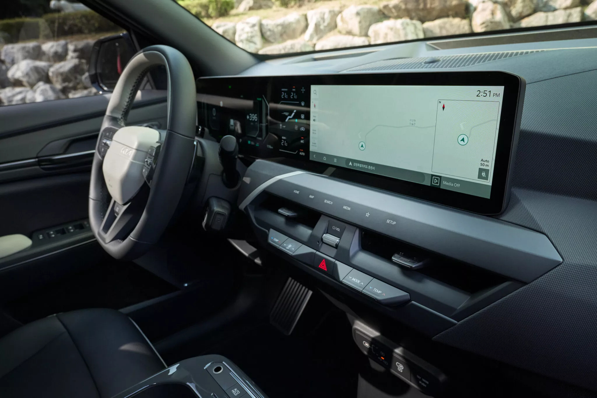 New Kia EV5 center console