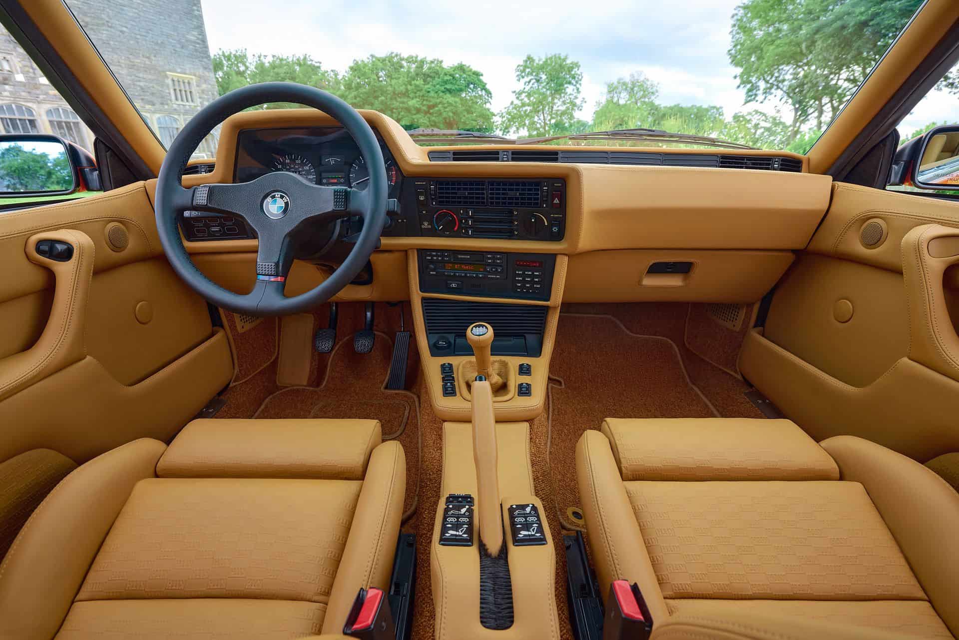 1987 BMW M6 E24 Kith в цвете Inka Orange - передний вид