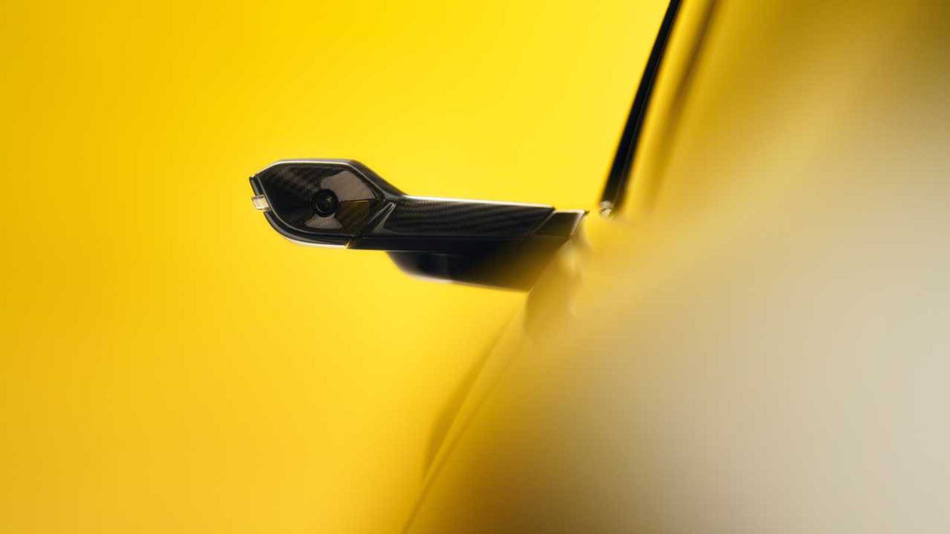 Боковая камера Lotus Eletre
