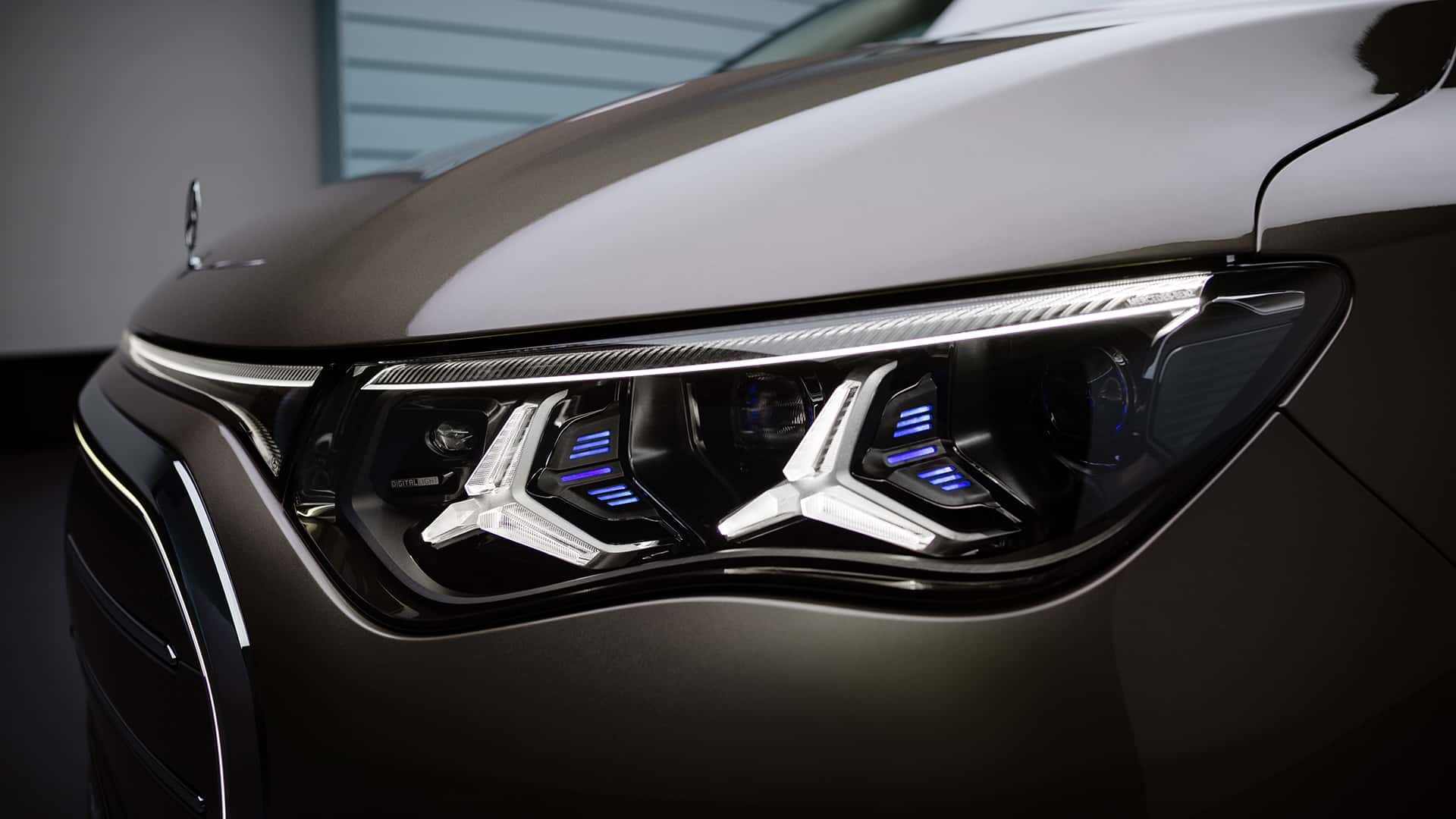 Интерьер электрического минивэна Mercedes-Benz VLE