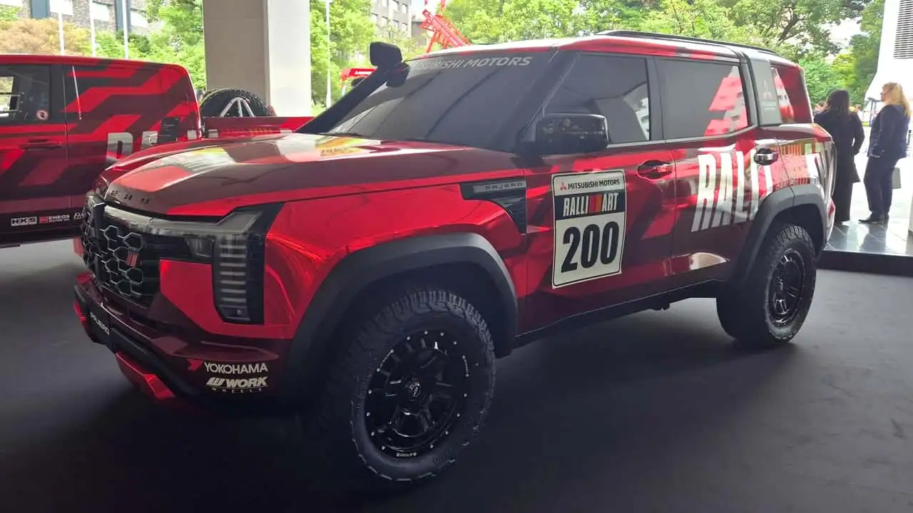 Mitsubishi Pajero Sport Ralliart Concept, захисні пластини