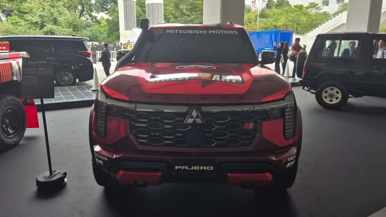 Mitsubishi Pajero Sport Ralliart Concept, типова стійка