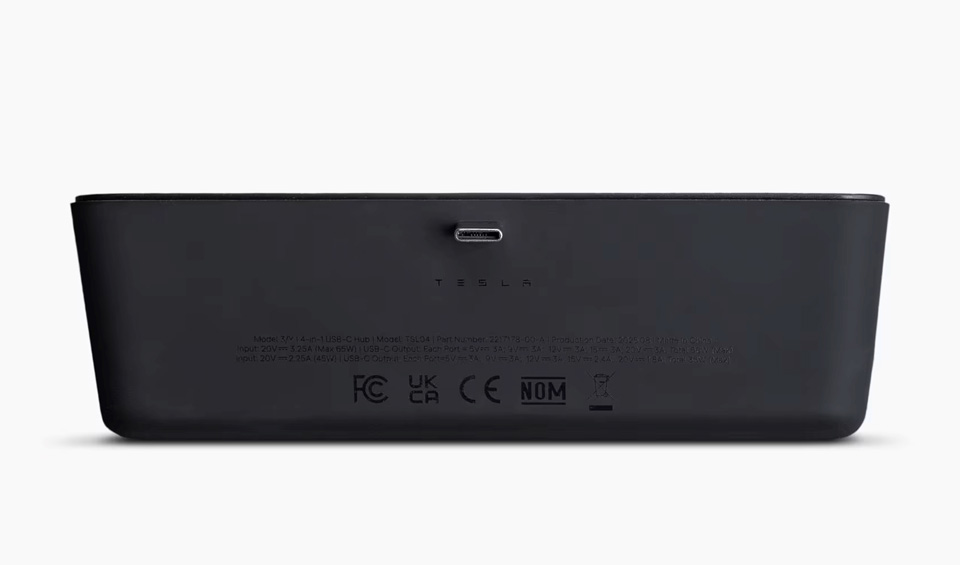Model 3 Y 4-in-1 USB-C Hub фото 3