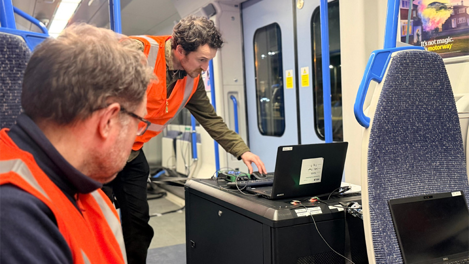 Фото испытаний системы RQINS на магистрали