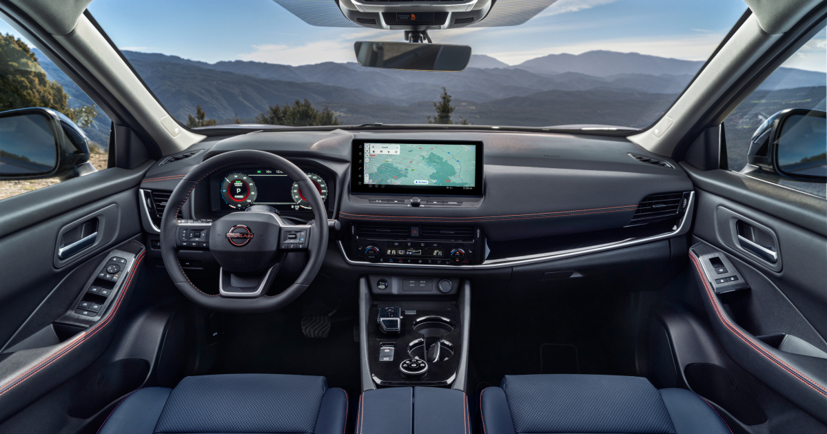 Nissan X-Trail N-Trek вид збоку