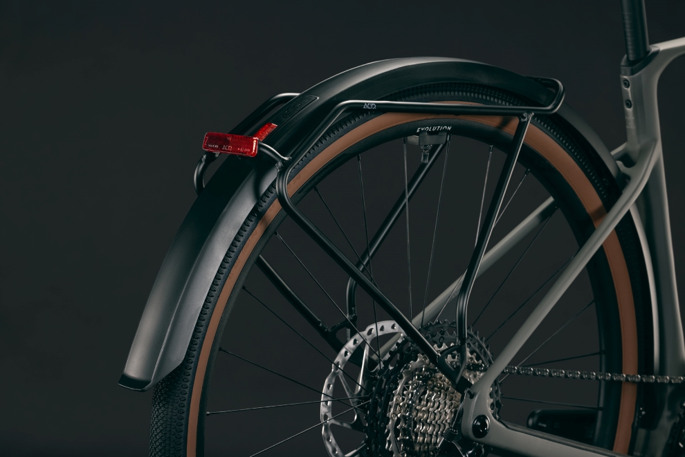 Cube Nuroad Hybrid C:62 Race 400X FE 2027 - задний вид