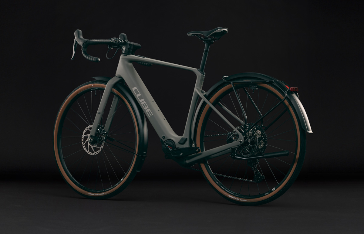 Cube Nuroad Hybrid - задний багажник и подножка