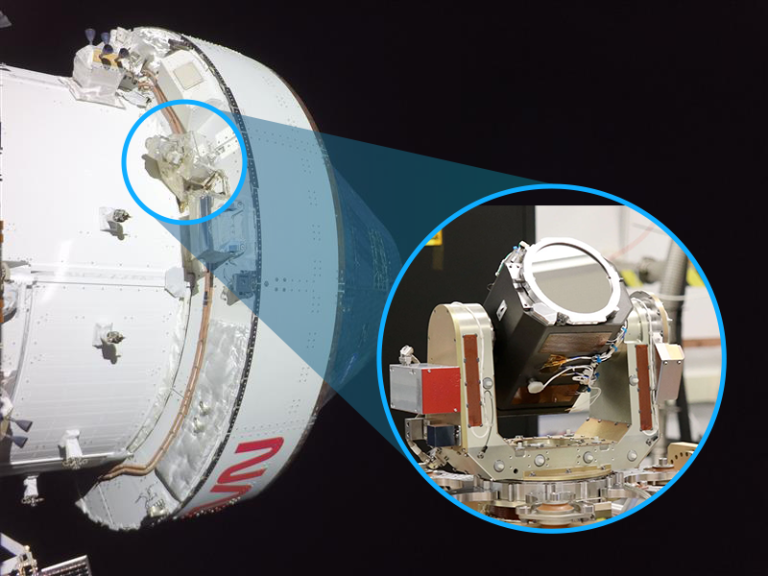 Le vaisseau Orion avec le système de communication optique Orion Artemis II (O2O). Illustration : NASA