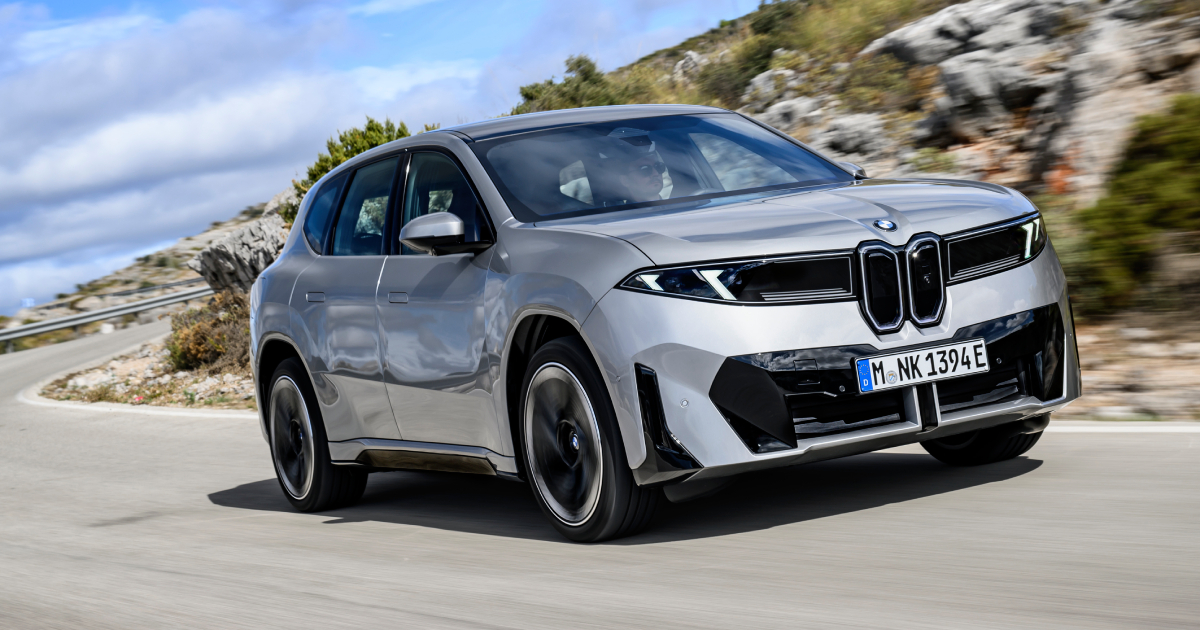 BMW iX3 во время презентации