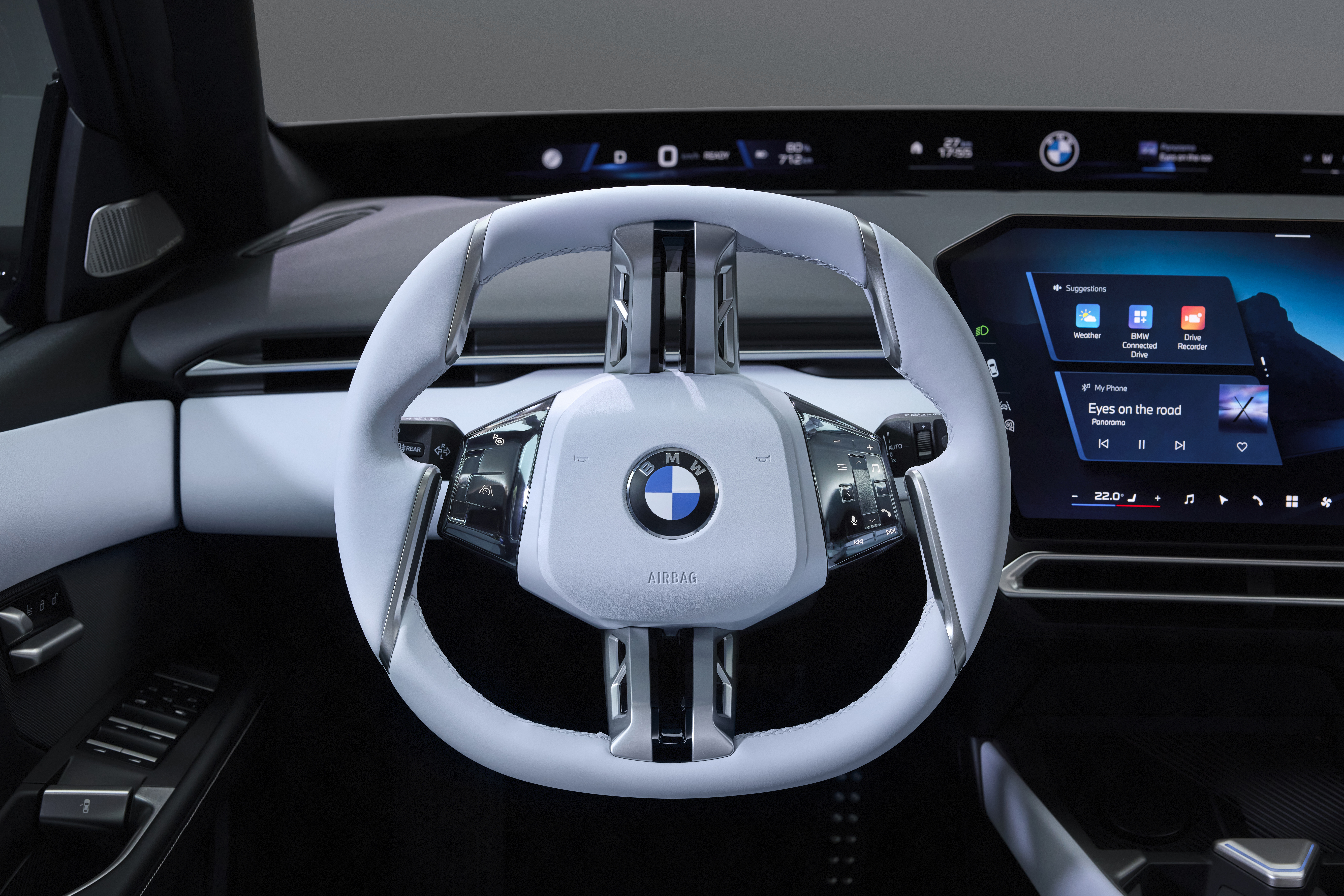 Интерьер BMW i3 дисплей