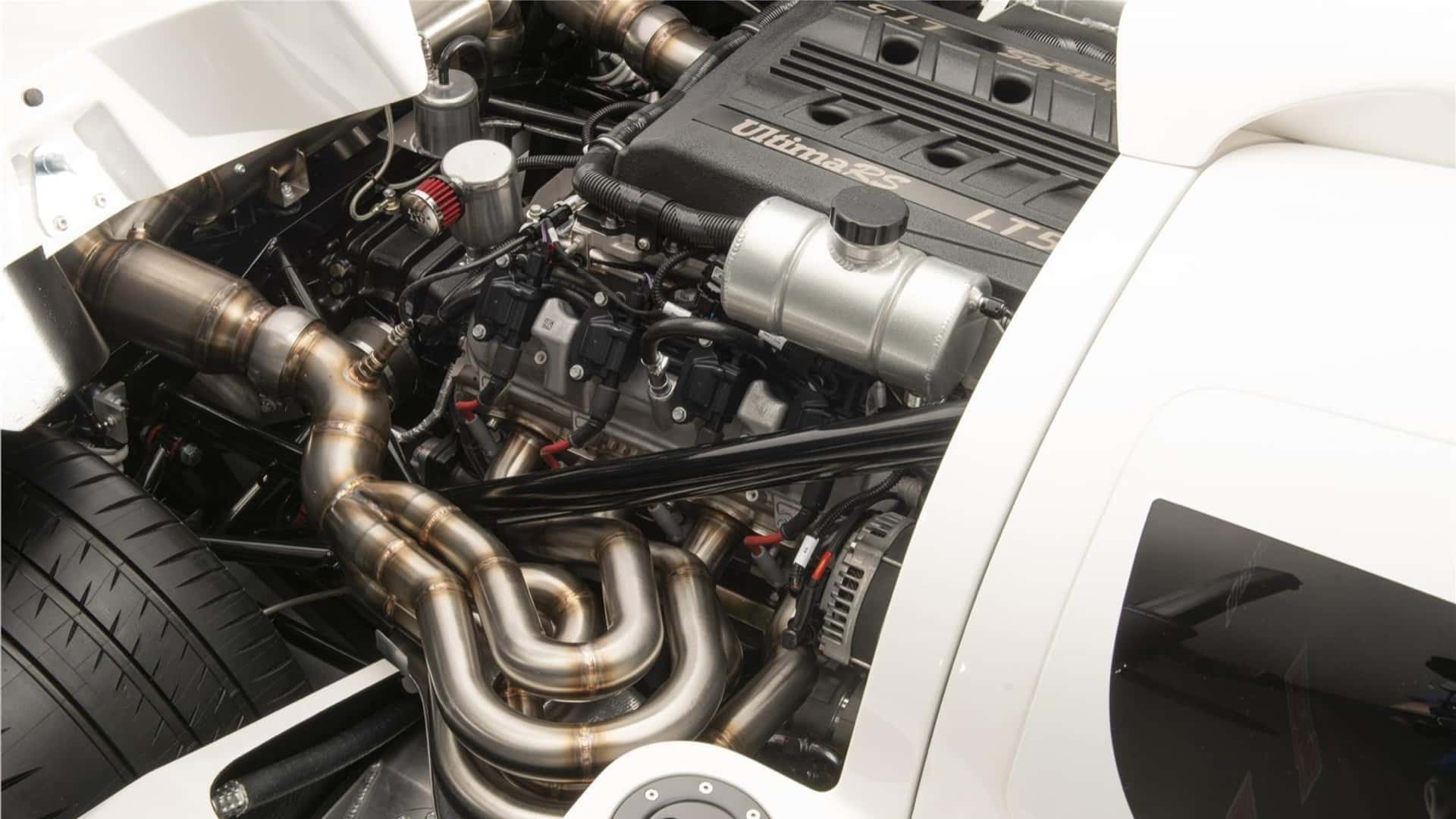 Просмотр изображения peregryn-gt-r-ultima-rs-engine-bay 8.jpeg