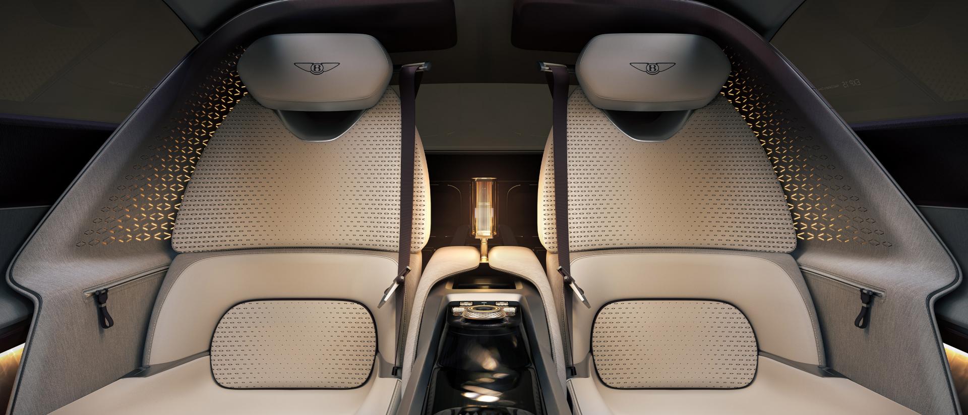 Задний салон Bentley Torcal
