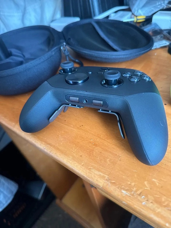 Фото 4 прототипа Xbox Elite 3