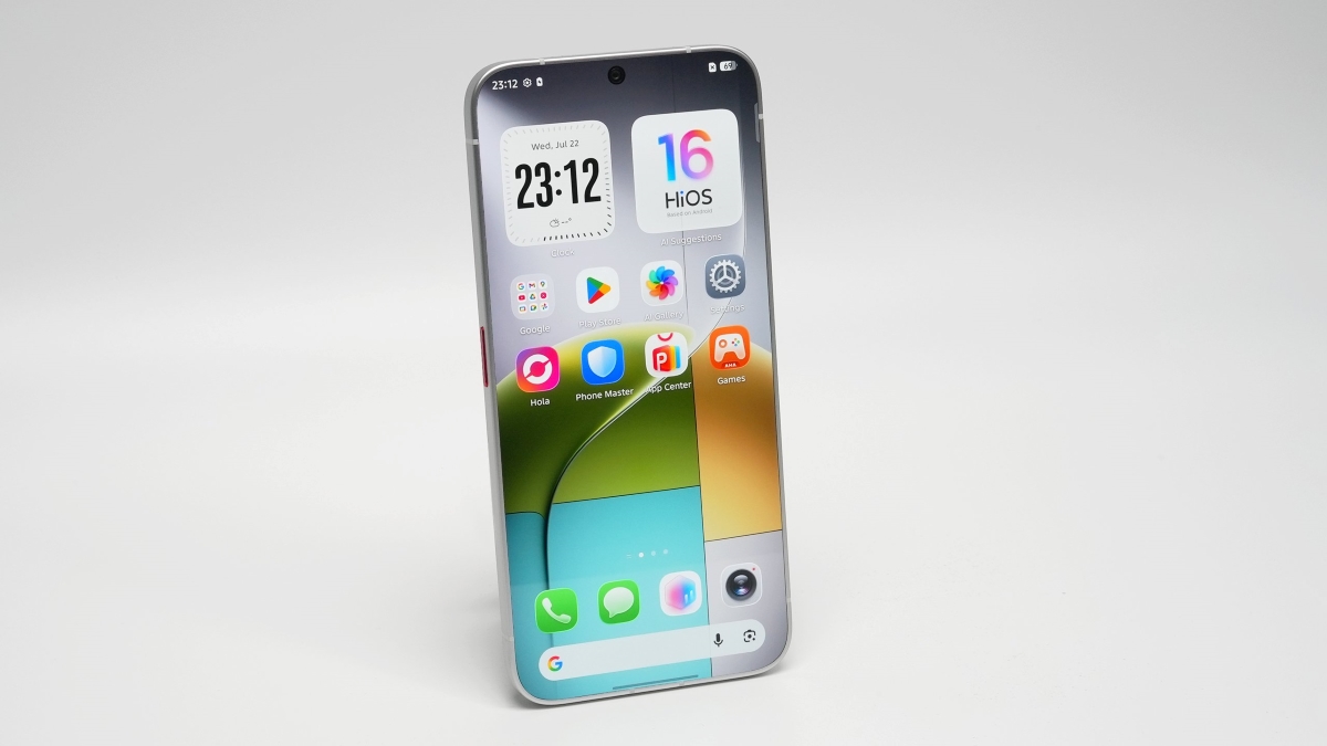 Tecno Next-Gen Bezelless Concept Phone - Серебристый корпус