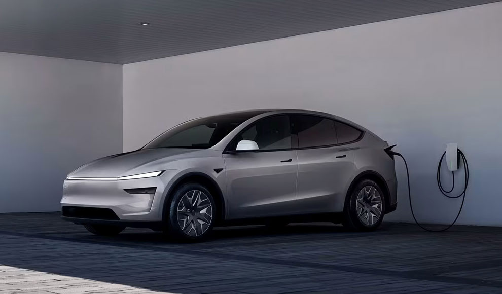Tesla Model Y на зарядке