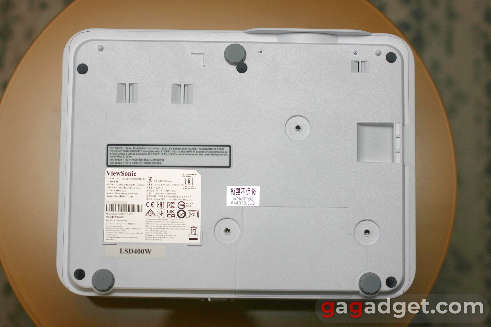 Нижняя панель ViewSonic LSD400W