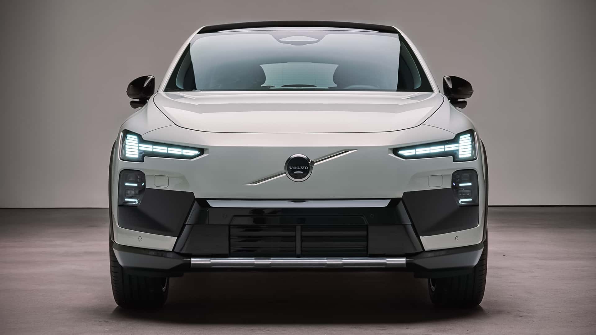 Volvo EX60 Cross Country вид сбоку