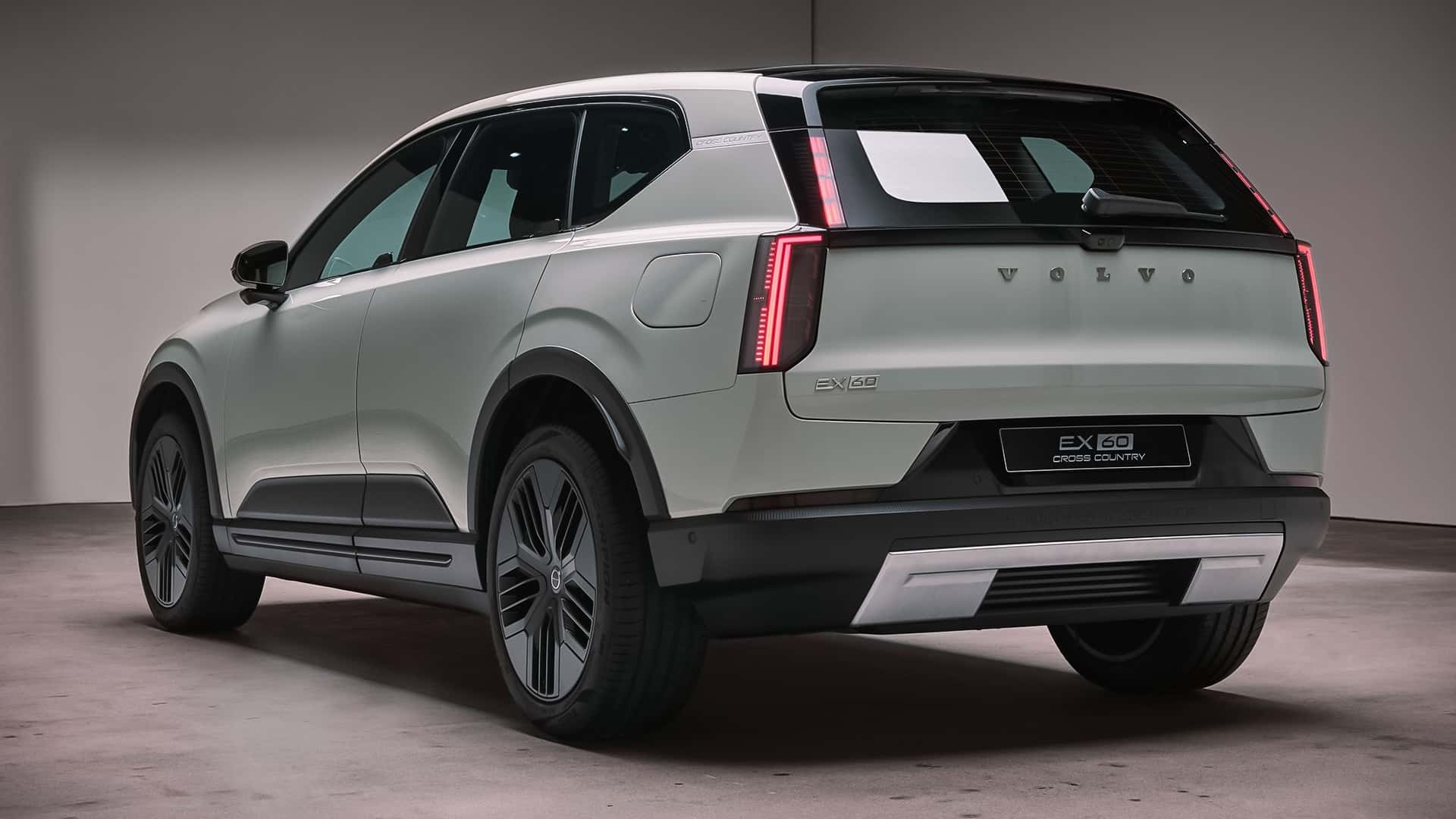 Зад Volvo EX60 Cross Country