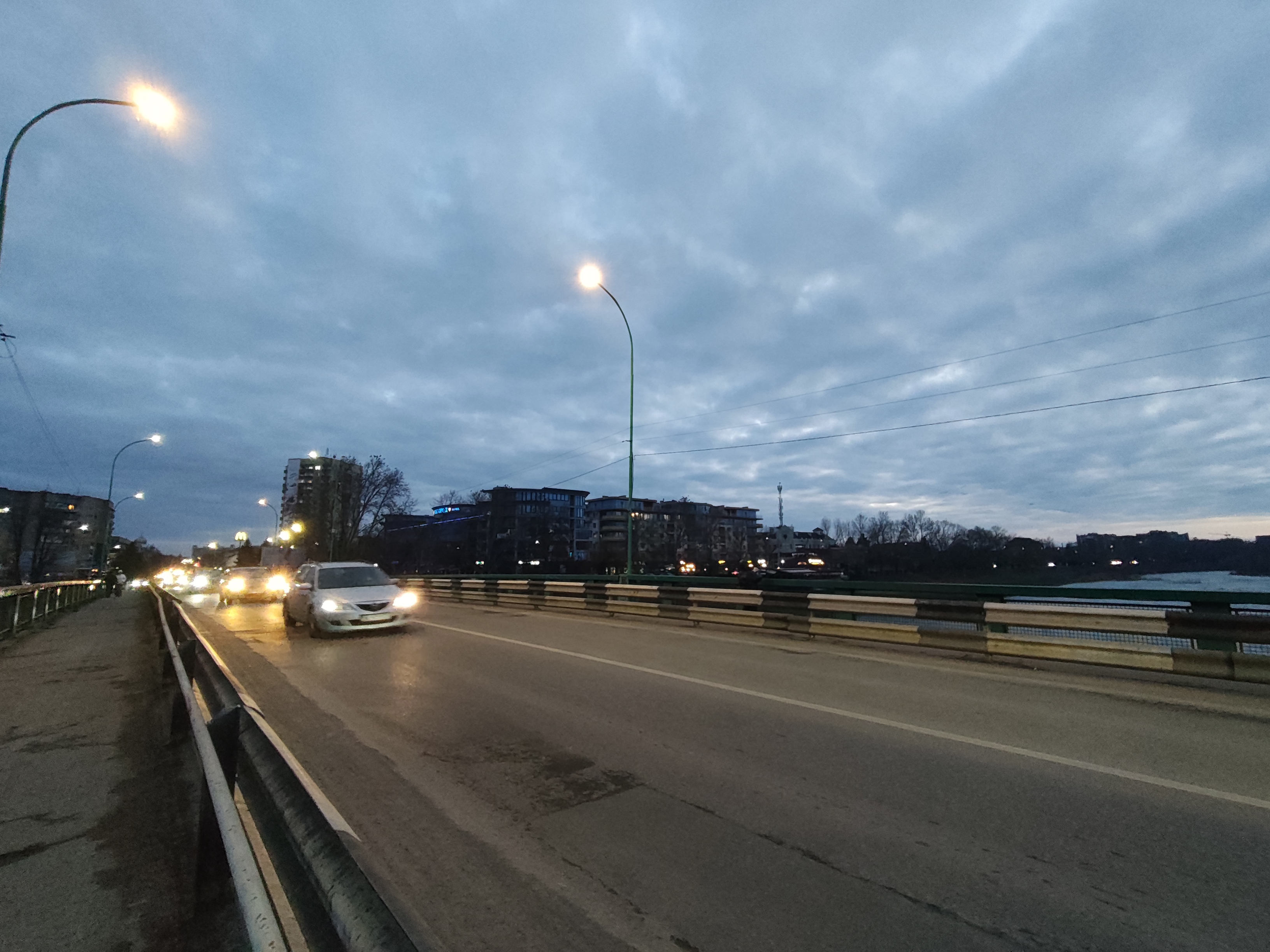 Вечерняя съемка на широкоугольную камеру Redmi Note 15